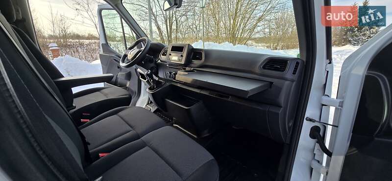 Вантажний фургон Renault Master 2022 в Житомирі