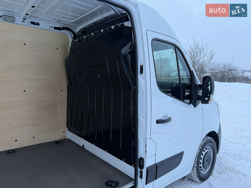Грузовой фургон Renault Master 2021 в Дубно