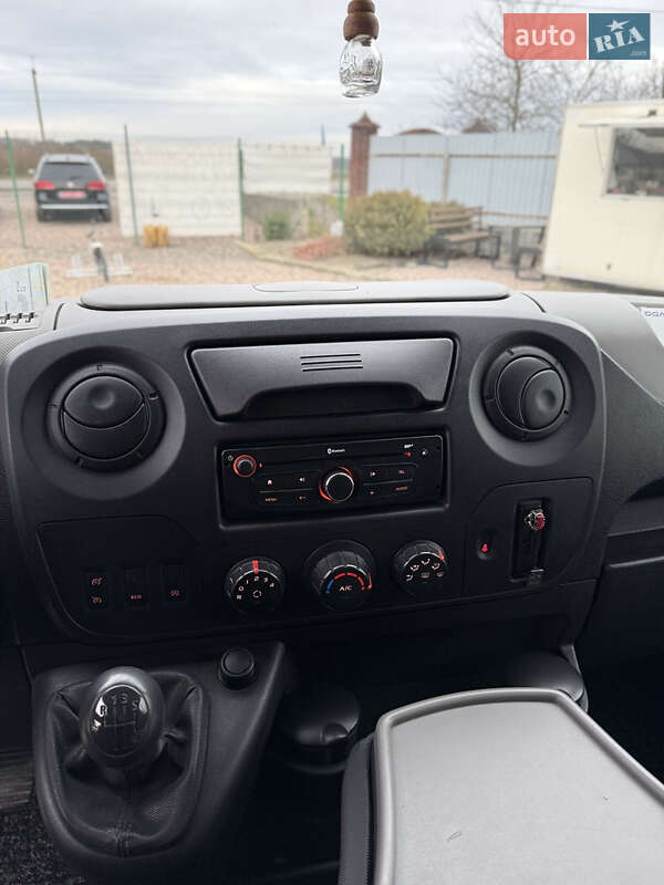 Автовоз Renault Master 2016 в Рівному