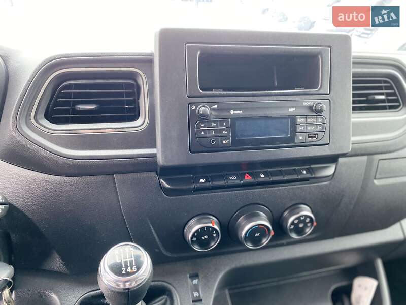 Тентованый Renault Master 2022 в Хусте