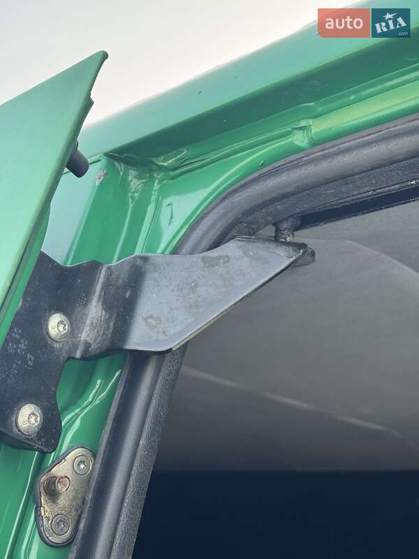 Минивэн Renault Master 2006 в Новом Роздоле