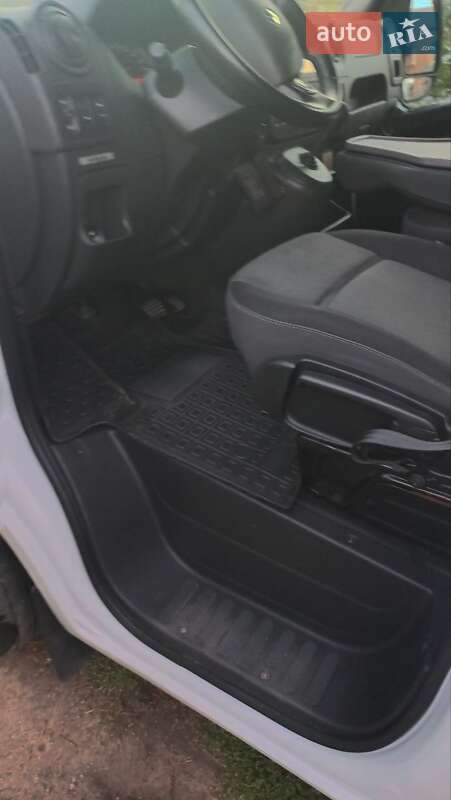 Вантажний фургон Renault Master 2018 в Бердичеві