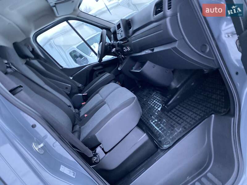 Тентований Renault Master 2022 в Хусті