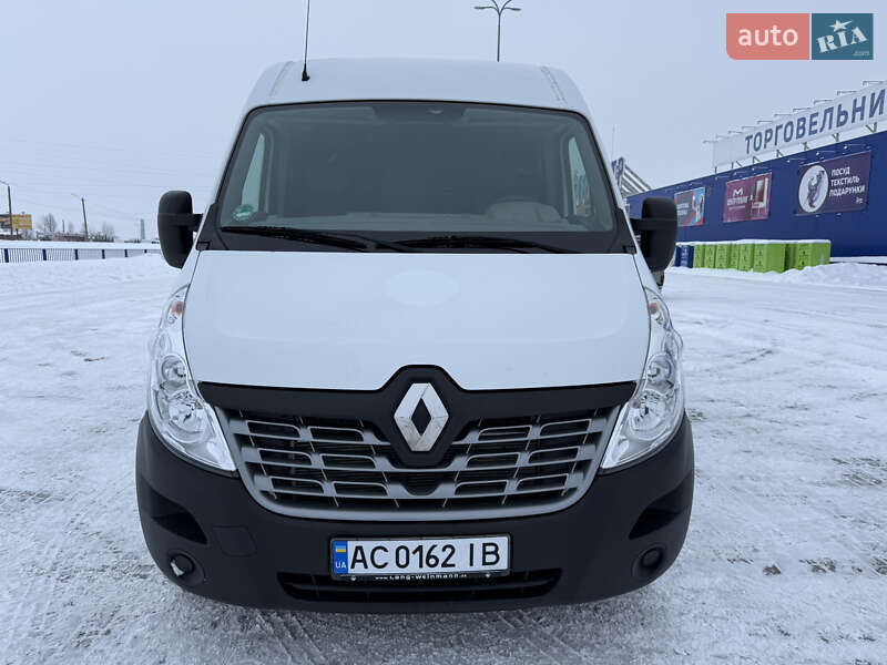 Микроавтобус грузовой (до 3,5т) Renault Master 2017 в Нововолынске