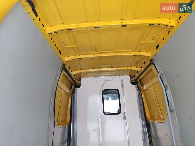 Грузовой фургон Renault Master 2022 в Бердичеве