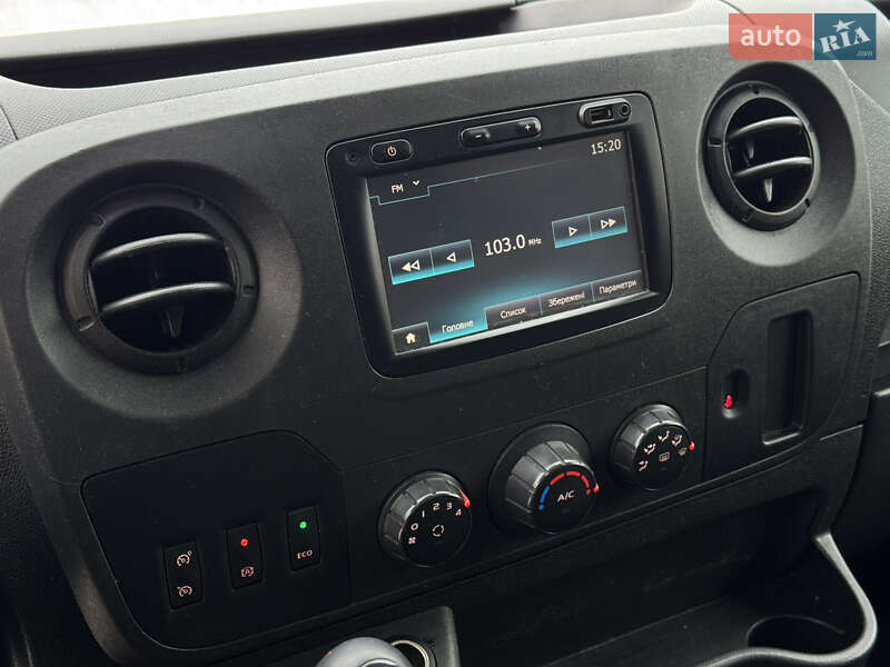 Грузовой фургон Renault Master 2018 в Мукачево