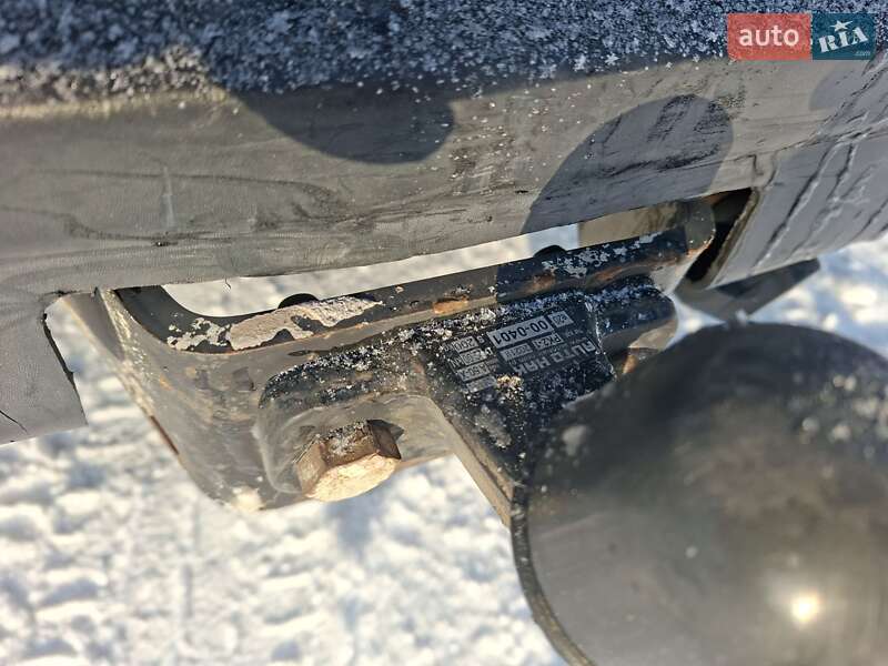 Вантажний фургон Renault Master 2012 в Рівному