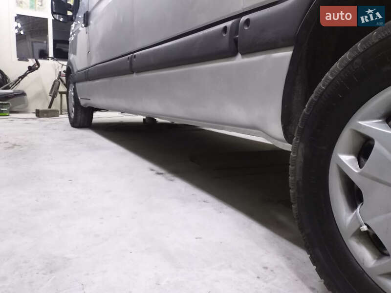 Минивэн Renault Master 2005 в Чернигове