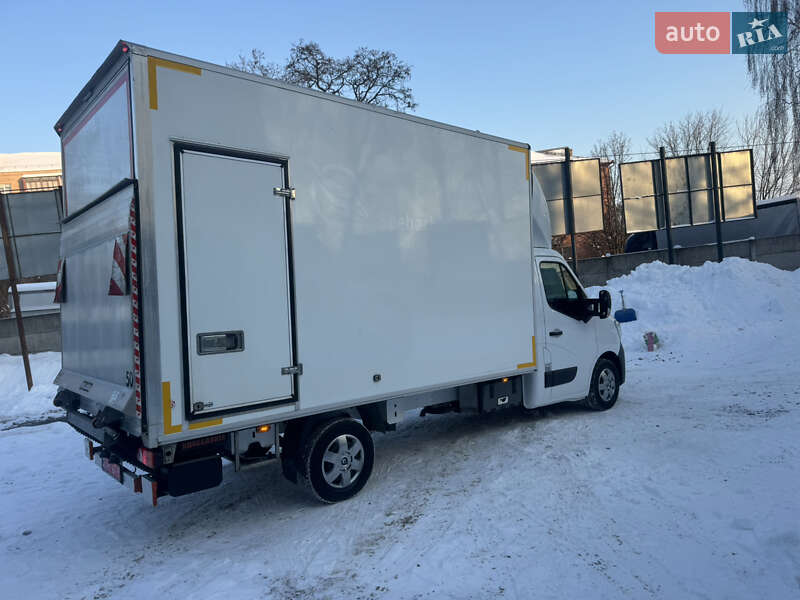 Вантажний фургон Renault Master 2022 в Рівному