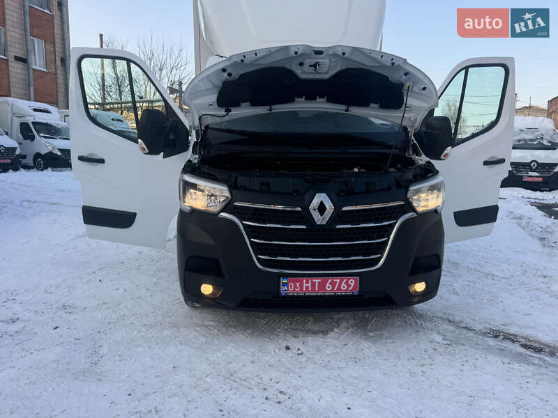 Вантажний фургон Renault Master 2022 в Рівному