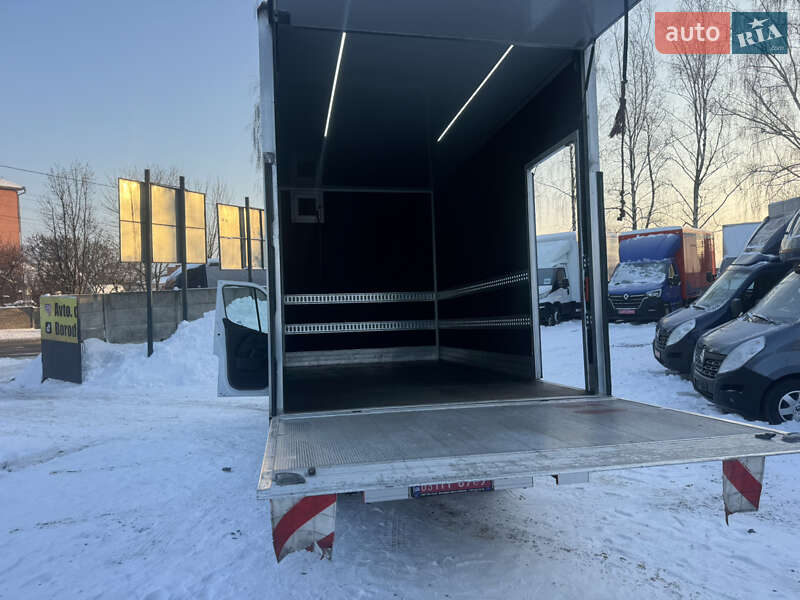 Вантажний фургон Renault Master 2022 в Рівному