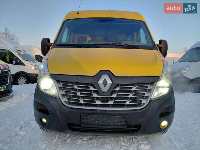 Вантажний фургон Renault Master 2017 в Івано-Франківську