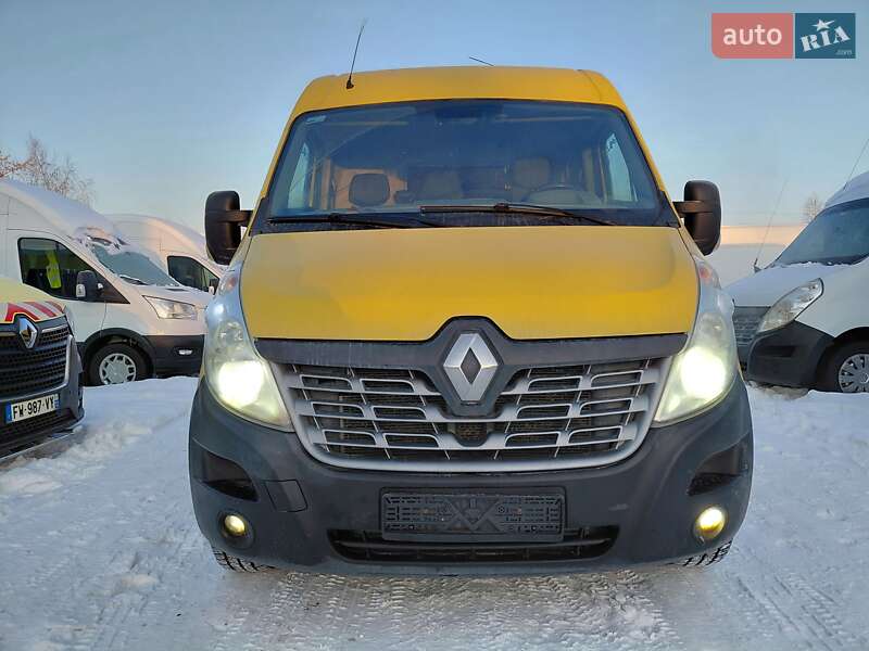 Вантажний фургон Renault Master 2017 в Івано-Франківську