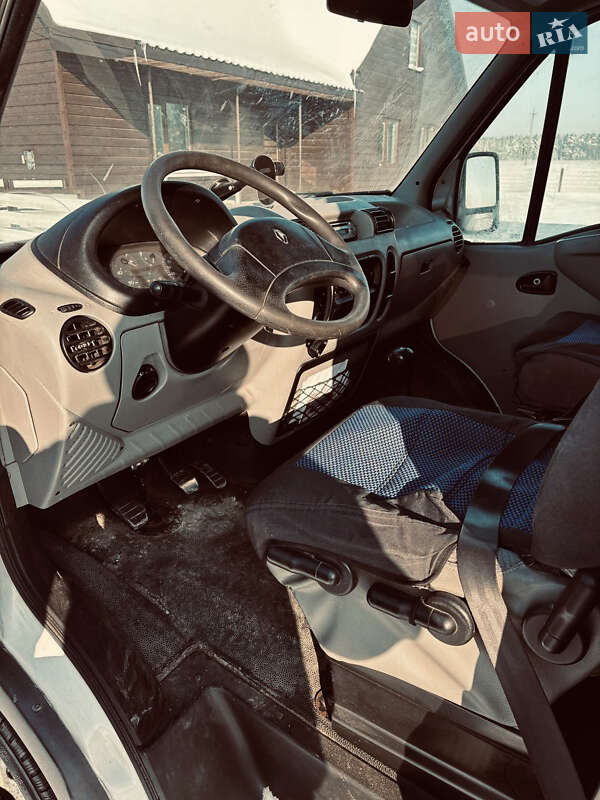 Мінівен Renault Master 2003 в Рівному