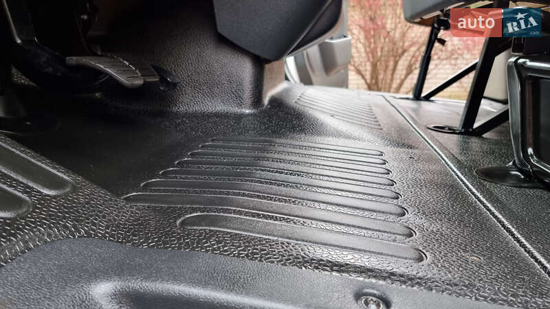 Вантажний фургон Renault Master 2019 в Житомирі