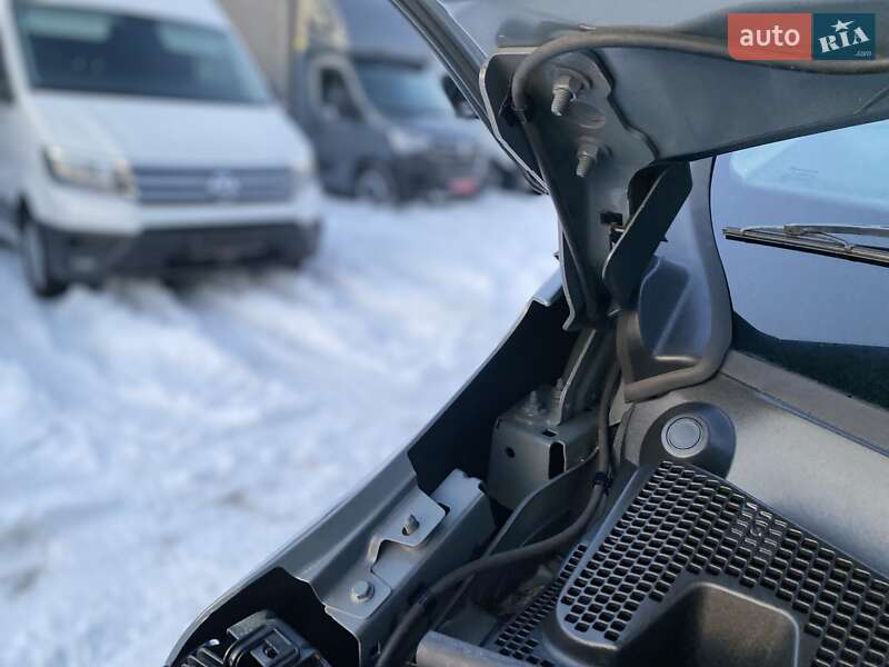 Вантажний фургон Renault Master 2021 в Хусті