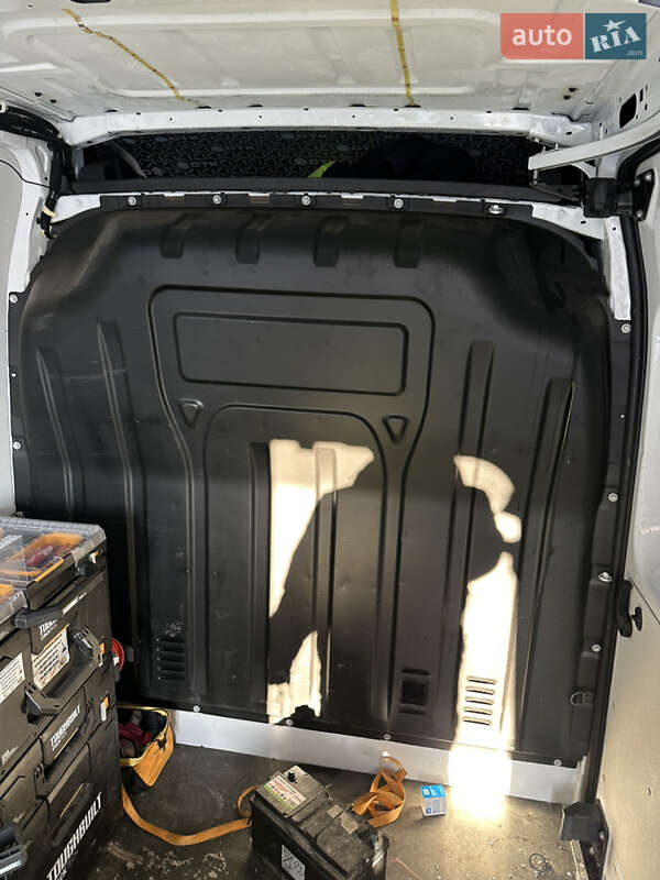 Вантажний фургон Renault Master 2018 в Києві