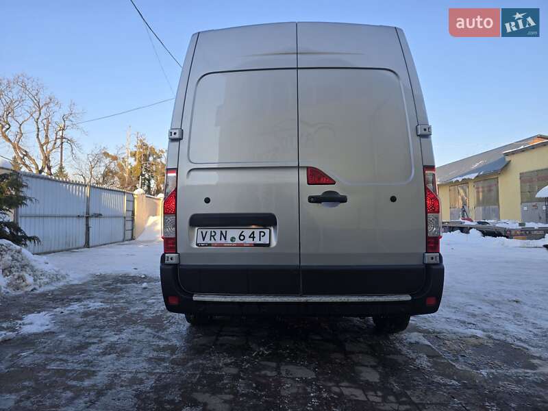Грузовой фургон Renault Master 2022 в Стрые