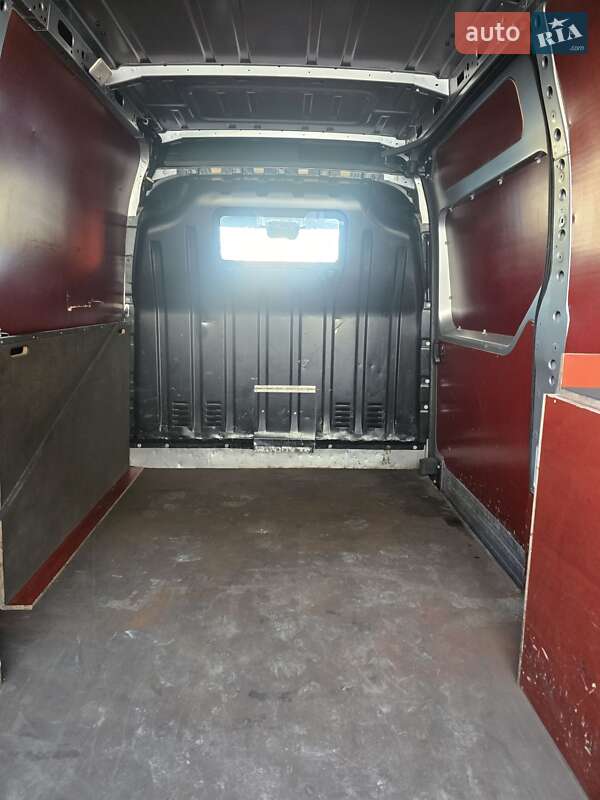 Грузовой фургон Renault Master 2022 в Стрые