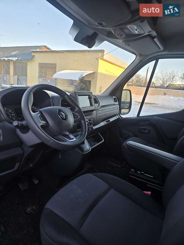 Грузовой фургон Renault Master 2022 в Стрые