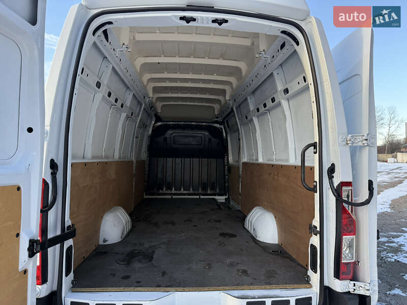 Грузовой фургон Renault Master 2021 в Луцке