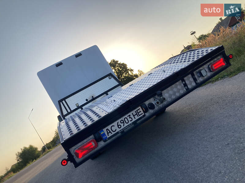 Евакуатор Renault Master 2017 в Луцьку