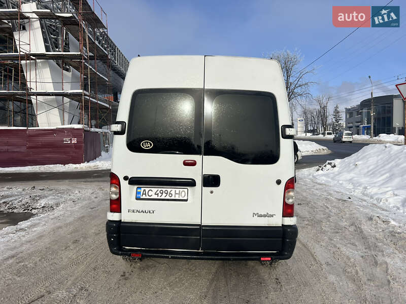 Грузовой фургон Renault Master 2008 в Кременце