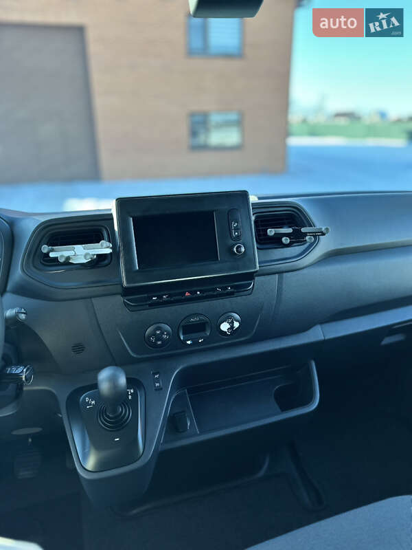 Грузовой фургон Renault Master 2019 в Камне-Каширском