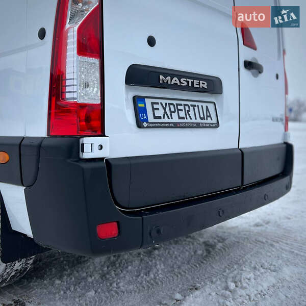 Вантажопасажирський фургон Renault Master 2023 в Києві