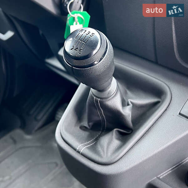 Вантажопасажирський фургон Renault Master 2023 в Києві