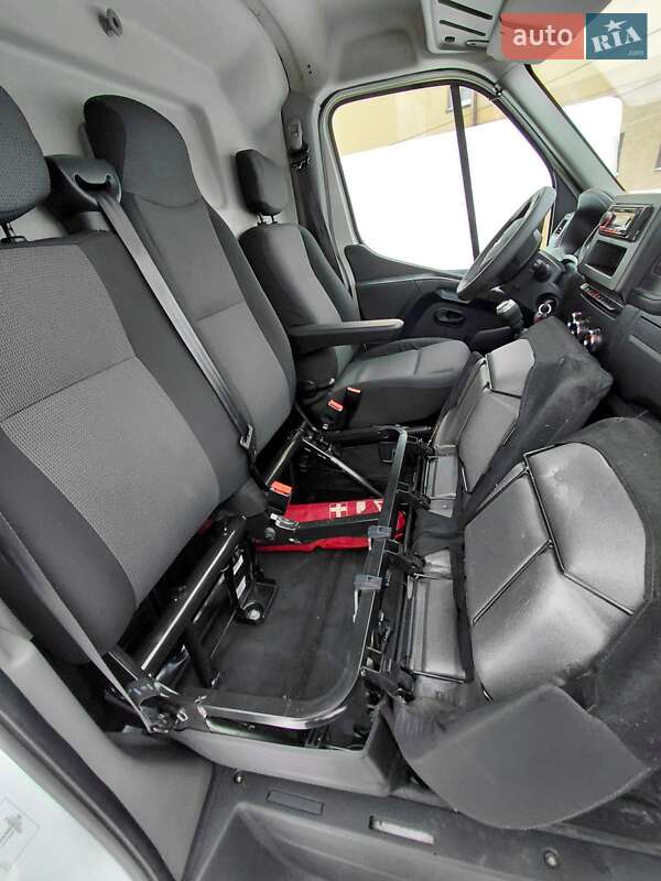 Вантажний фургон Renault Master 2021 в Ковелі