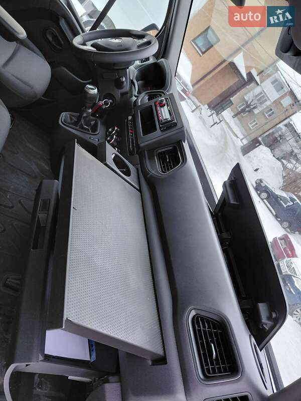 Вантажний фургон Renault Master 2021 в Ковелі