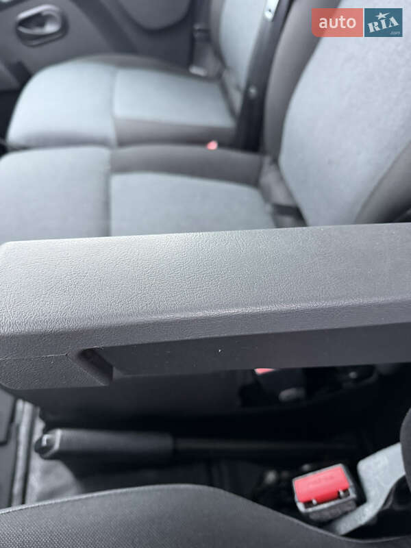 Вантажний фургон Renault Master 2022 в Ковелі