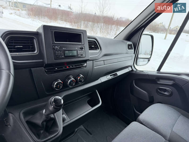 Вантажний фургон Renault Master 2022 в Ковелі