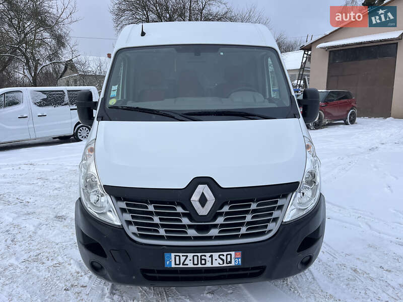 Вантажний фургон Renault Master 2016 в Дубні