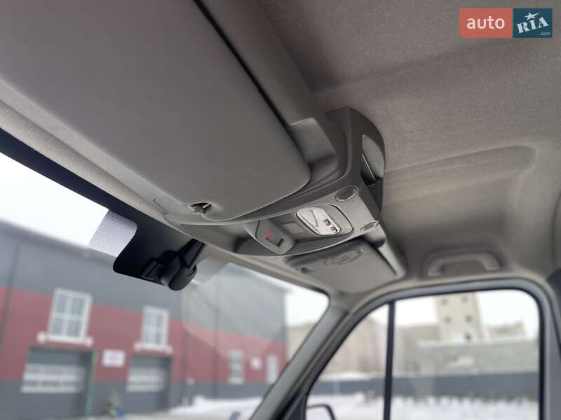 Вантажний фургон Renault Master 2020 в Дубні