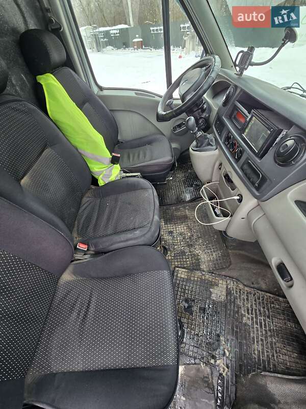 Грузовой фургон Renault Master 2009 в Каменец-Подольском