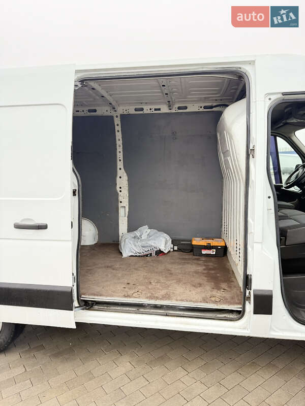 Вантажний фургон Renault Master 2014 в Одесі