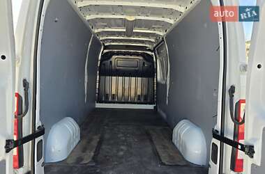 Вантажний фургон Renault Master 2017 в Луцьку