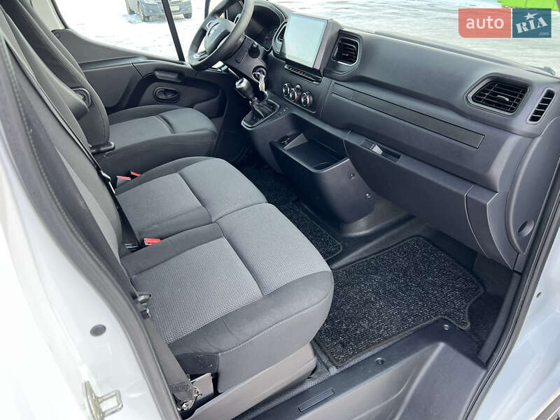 Вантажний фургон Renault Master 2021 в Дубні