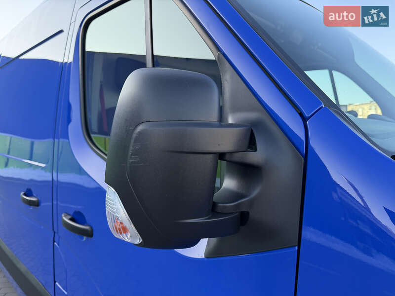 Грузовой фургон Renault Master 2022 в Дубно