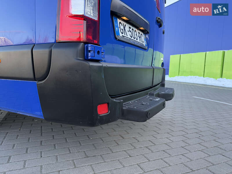 Грузовой фургон Renault Master 2022 в Дубно