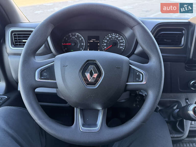 Грузовой фургон Renault Master 2022 в Дубно