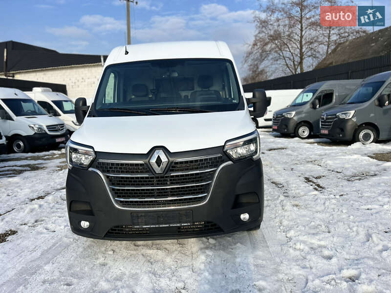 Вантажний фургон Renault Master 2021 в Хусті
