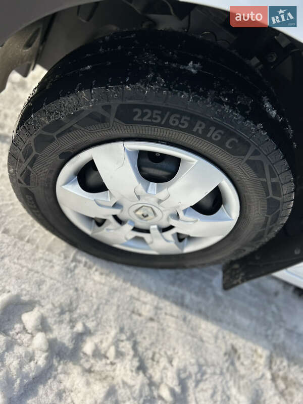 Вантажний фургон Renault Master 2021 в Хусті