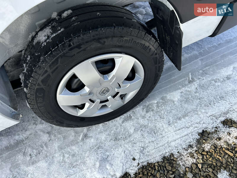 Вантажний фургон Renault Master 2021 в Хусті