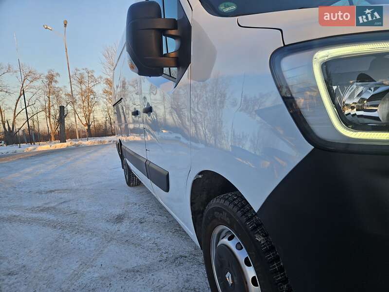 Вантажний фургон Renault Master 2022 в Бердичеві