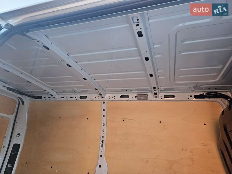 Вантажний фургон Renault Master 2022 в Бердичеві