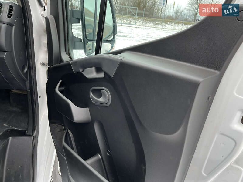 Вантажний фургон Renault Master 2020 в Володимирі