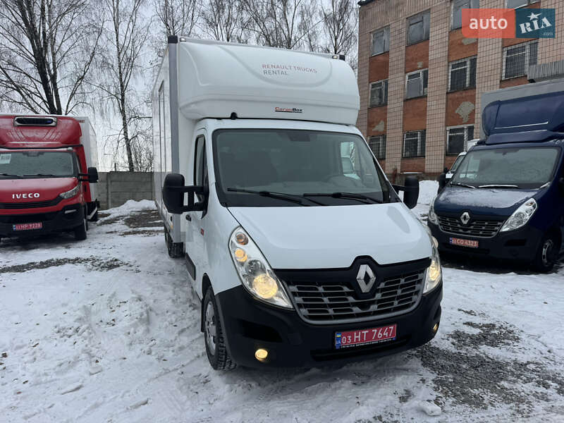 Вантажний фургон Renault Master 2017 в Рівному